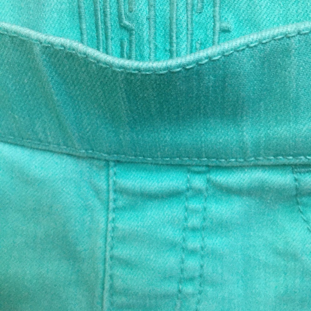 Capris - Picture 3 of 3